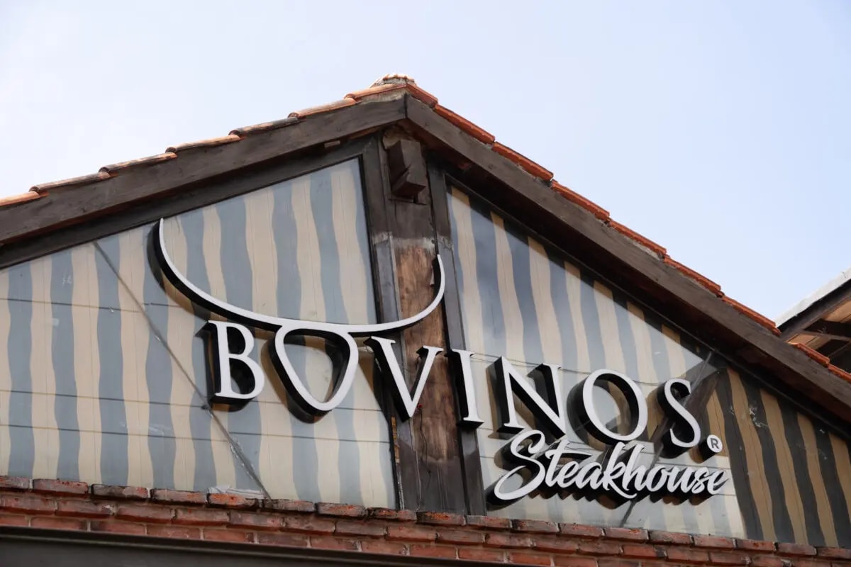 Bovinos Steakhouse & Seafood